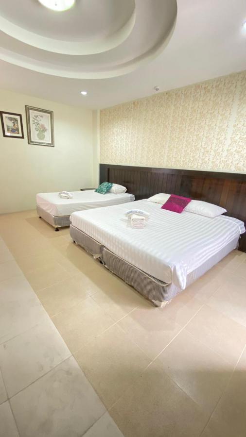 Hill Side Patong Hotel エクステリア 写真