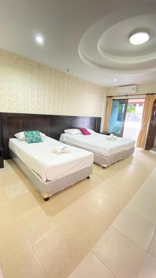 Hill Side Patong Hotel エクステリア 写真