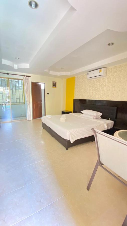 Hill Side Patong Hotel エクステリア 写真